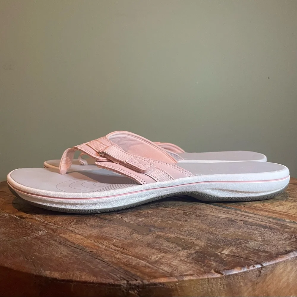 Cloudsteppers by Clarks Cushion Soft LIGHT PINK Flip Flop Size 11 M - Picture 3 of 14